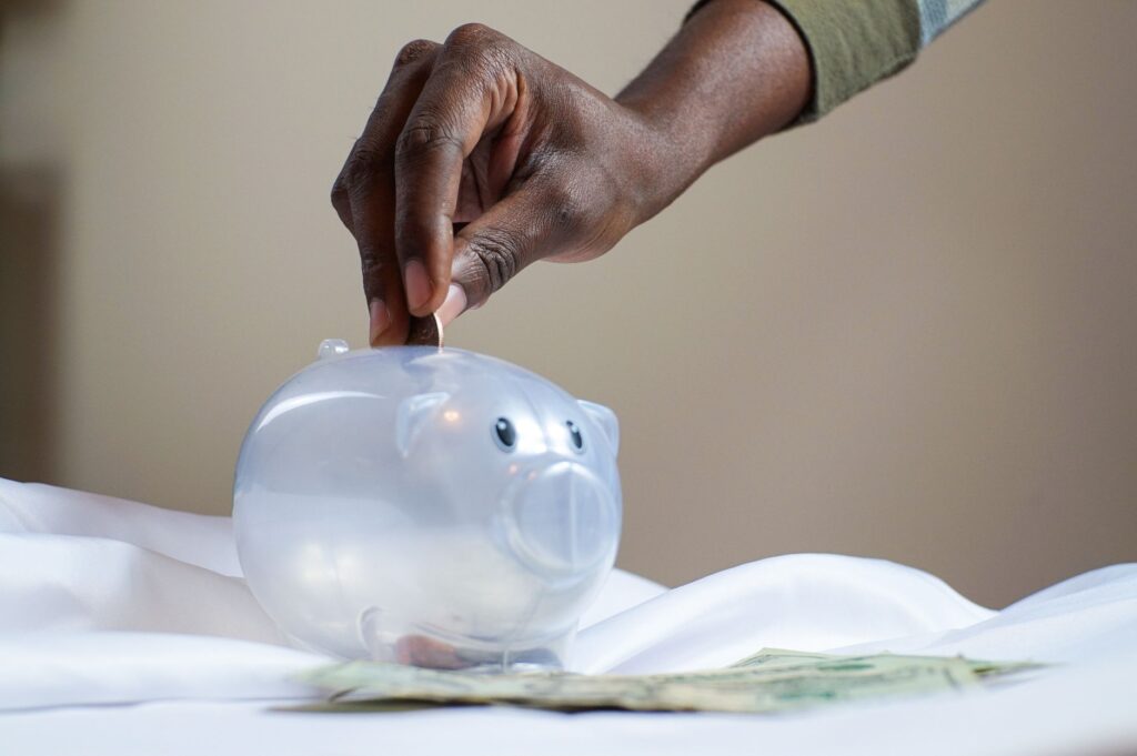 Certificates of Deposit vs Savings Accounts: When Do CDs Win in 2026?