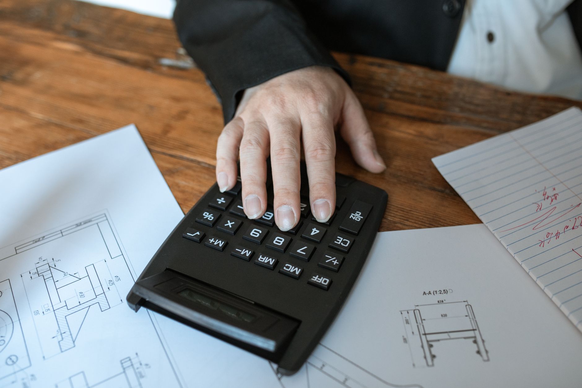 A screenshot of a simple tax break‑even calculator with inputs for current rate, future rate, and contribution