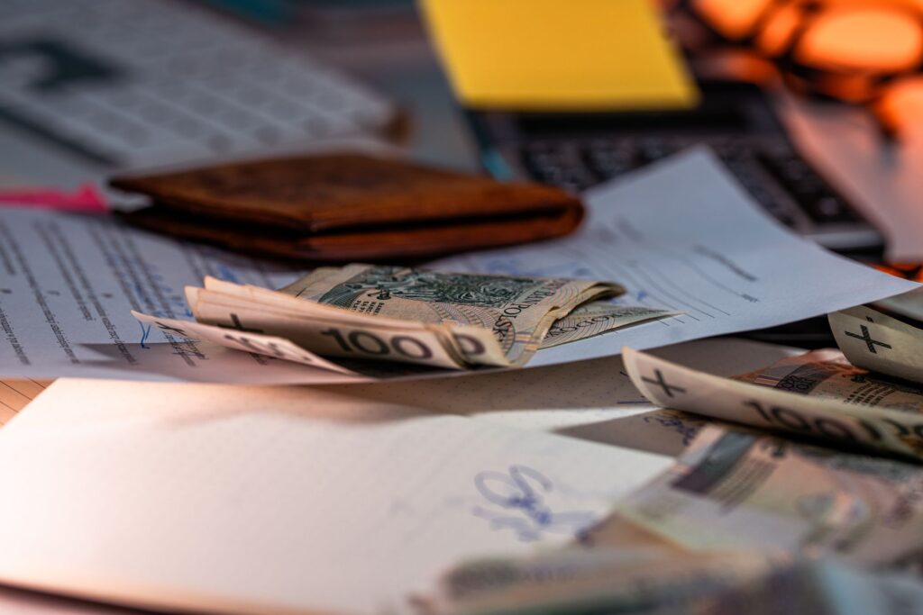 Traditional 401(k) vs Roth 401(k): How to Choose the Best Tax Strategy