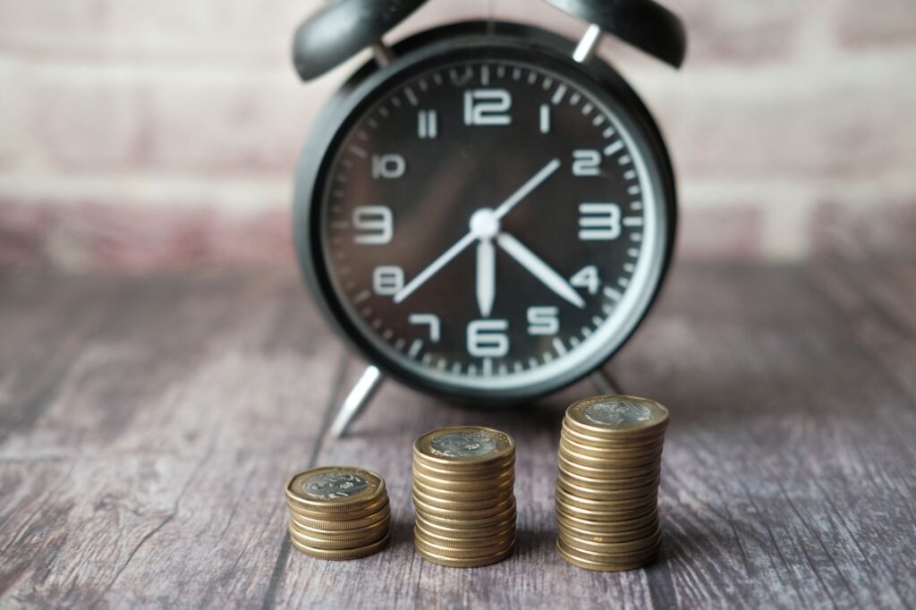 What Is a 401(k) Vesting Schedule and What Happens If You Leave?